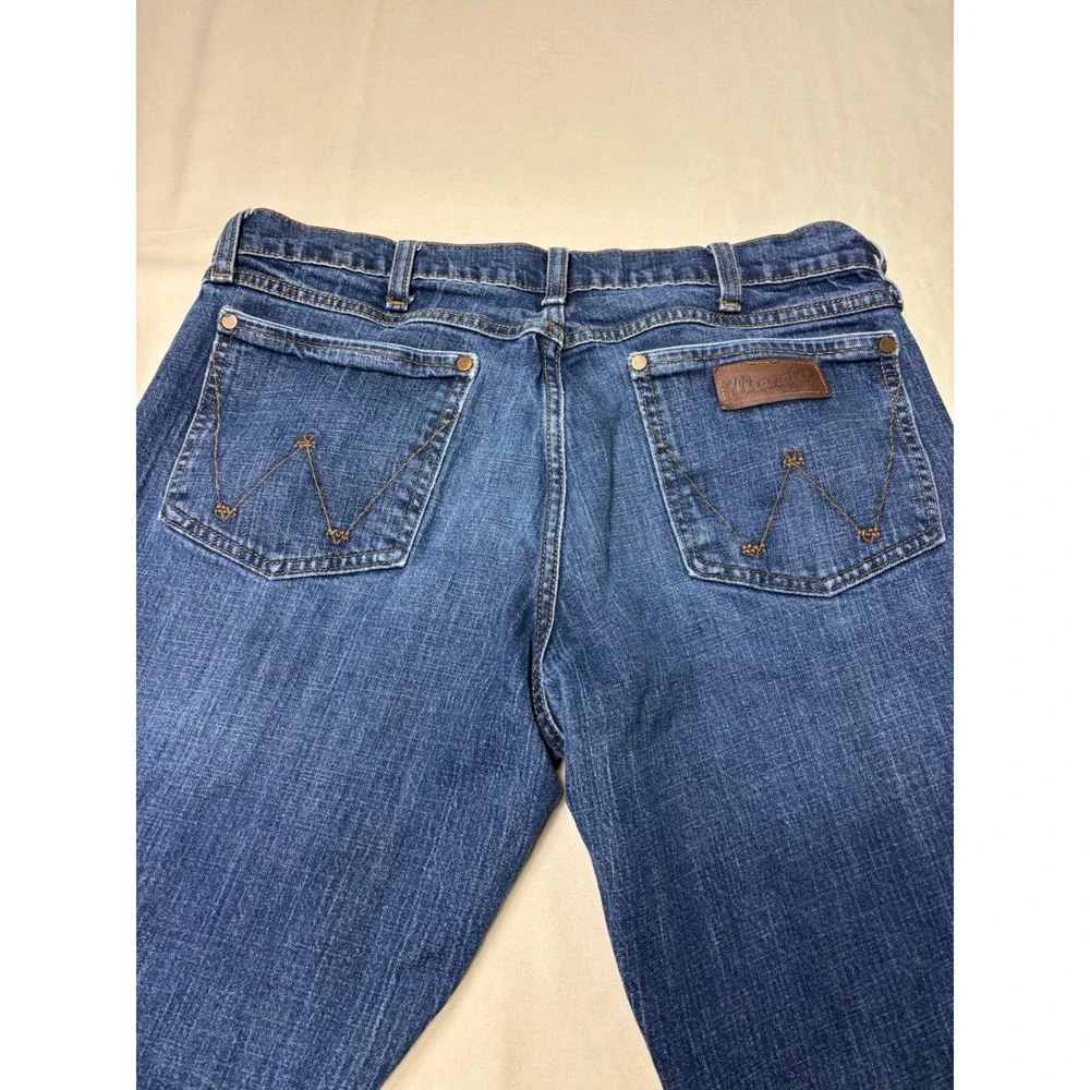 Wrangler Relaxed Boot Jeans Mens 36x32 Dark‎ Wash Denim Fly Casual